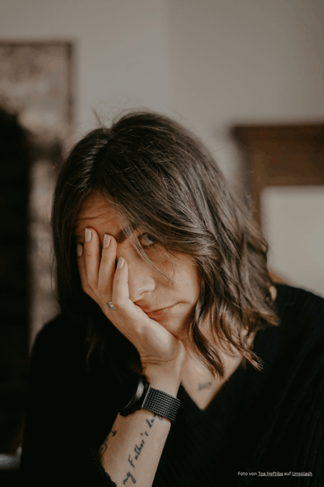 Resilienz-Coaching-fuer-Kita-Leitungen-Coaching-passt-nicht Wenn du als Kita-Leitung kein Interesse daran hast, dich selbst zu reflektieren und lieber auf bessere Zeiten wartest, dann passt das Resilienz-Coaching nicht wirklich zu dir.